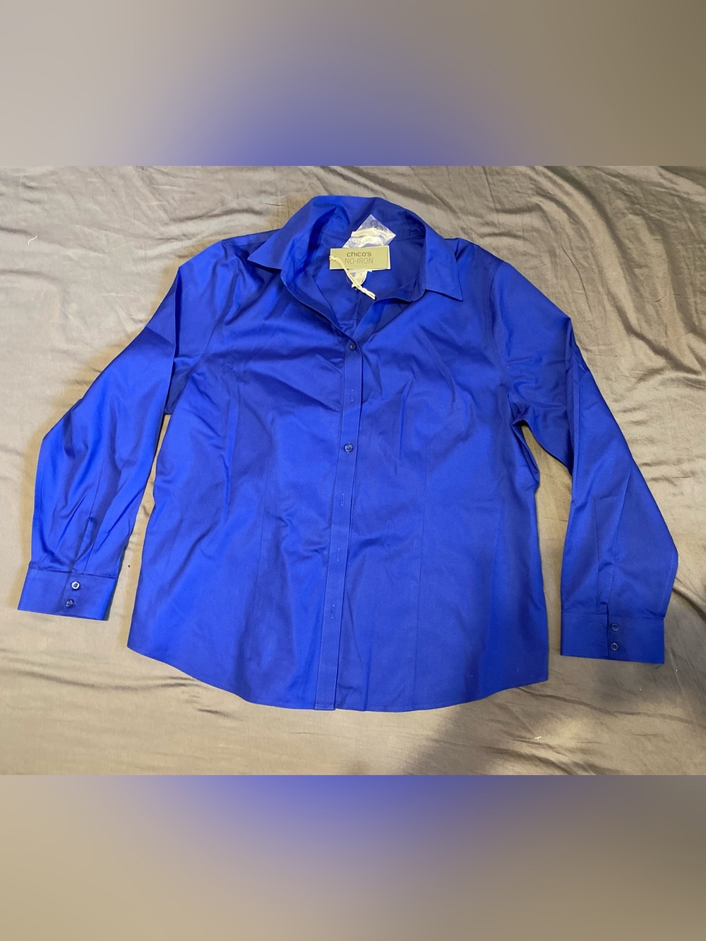 Chicos non-iron blue grotto button up shirt, womens size 3